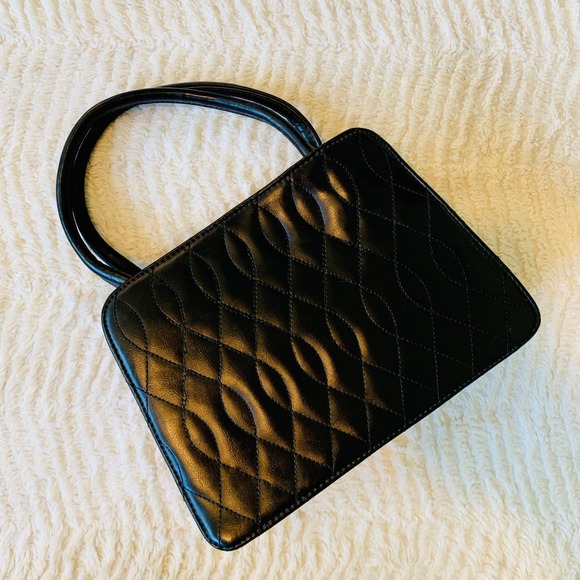 Vtg 60s black quilted leather snap close handbag - Picture 2 of 7